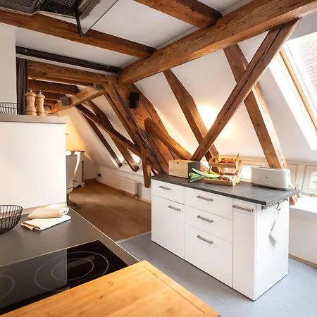 Daire Bezaubernde Dachwohnung In Historischem Hopfenhaus