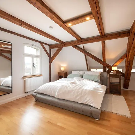 Daire Bezaubernde Dachwohnung In Historischem Hopfenhaus *