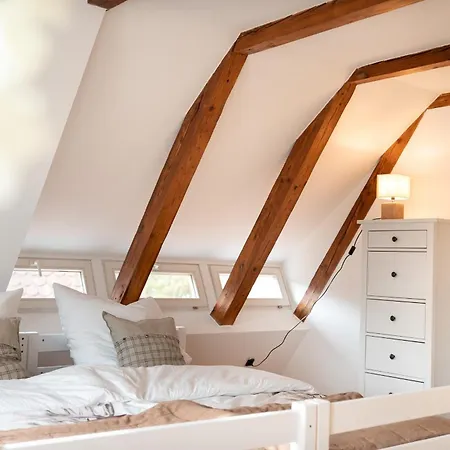 Bezaubernde Dachwohnung In Historischem Hopfenhaus Daire