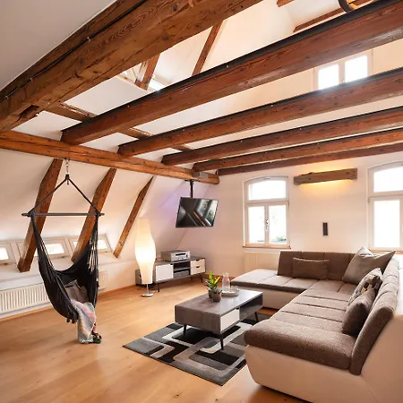 Daire Bezaubernde Dachwohnung In Historischem Hopfenhaus